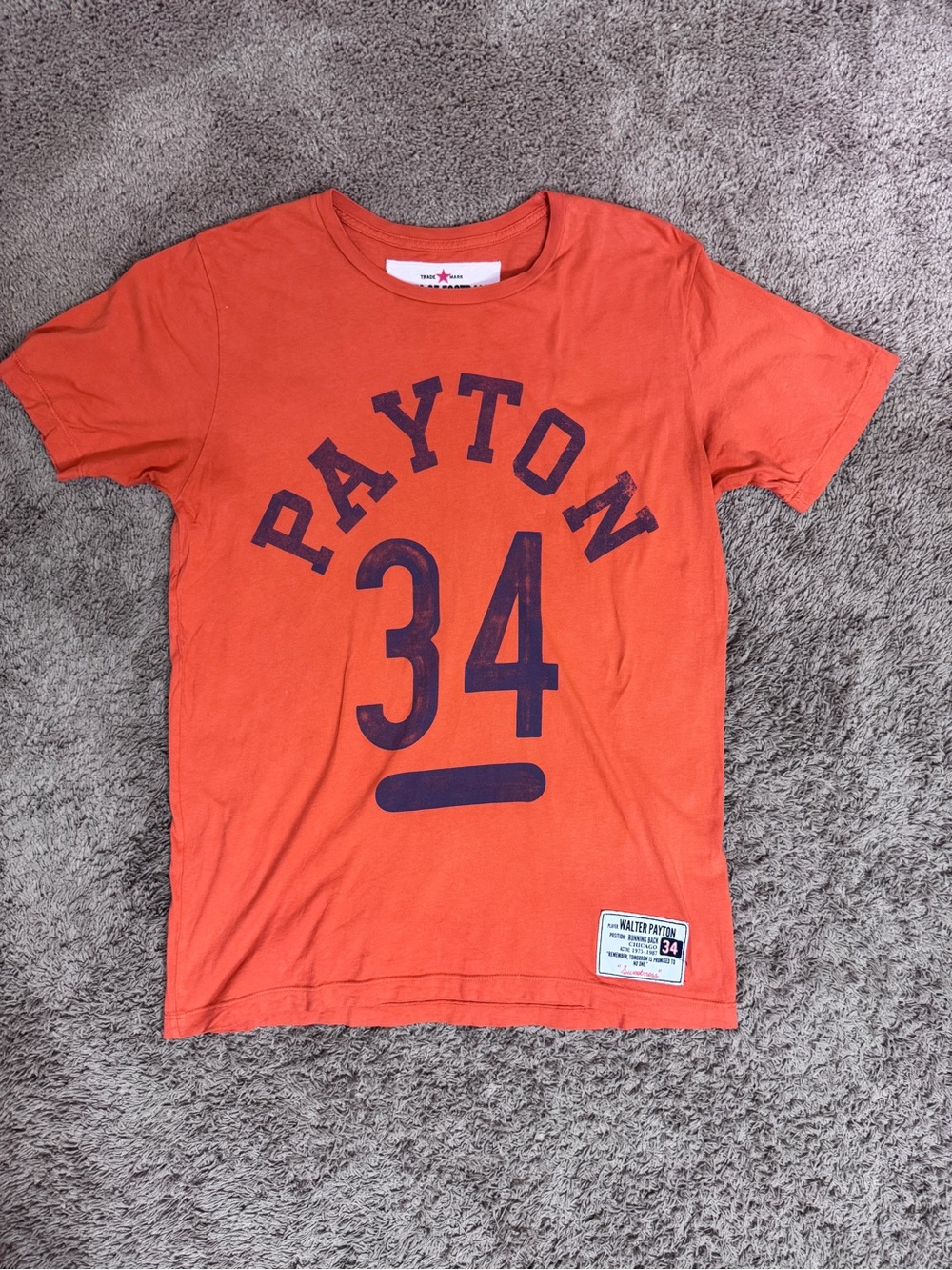 Roots Of Fight Walter Payton Chicago Bears Football Graphic Tee Shirt Orange M